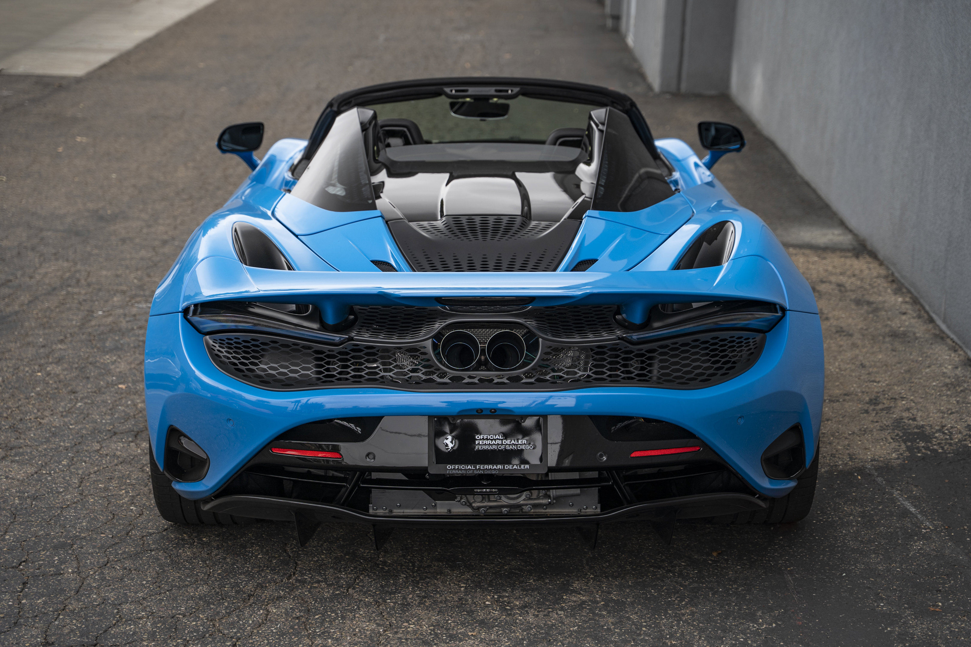 Used 2026 McLaren 750S Spider RWD image 4