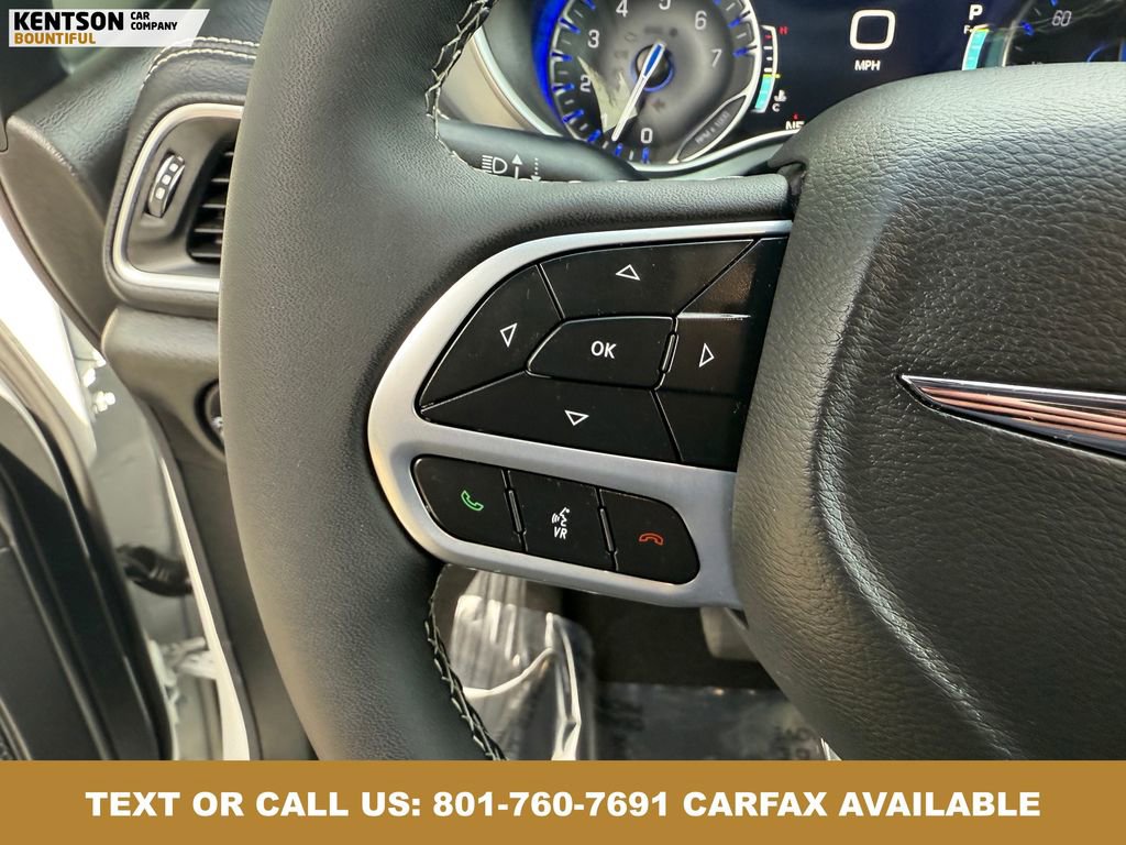 Used 2026 Chrysler Pacifica Limited AWD/4WD image 19