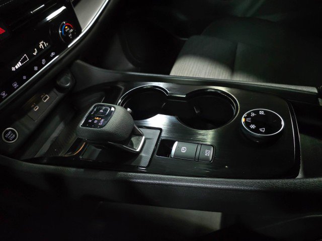 Used 2022 Nissan Rogue SV image 26