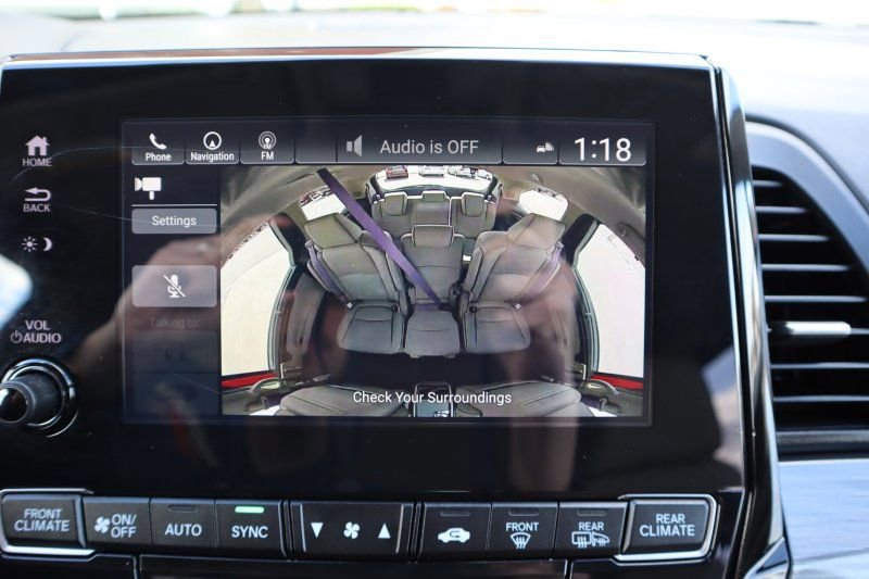 Used 2022 Honda Odyssey Elite image 14