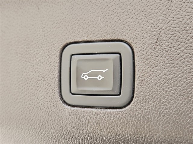 Used 2023 Cadillac Escalade ESV Premium Luxury image 26