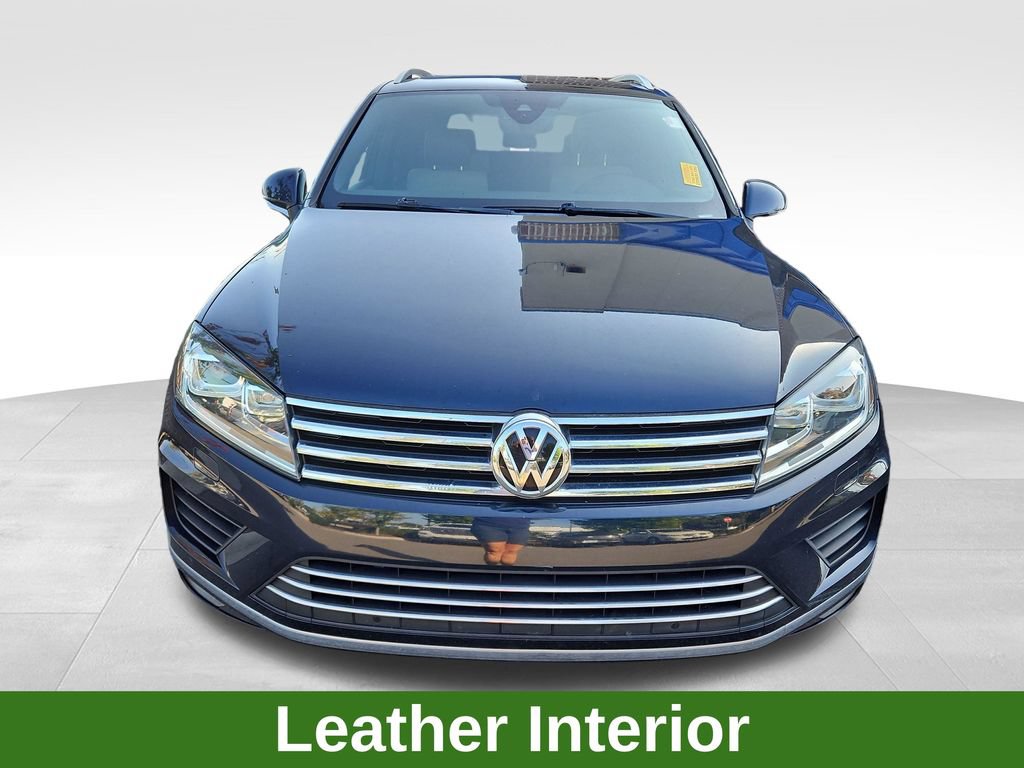 Used 2017 Volkswagen Touareg Wolfsburg Edition AWD/4WD image 2