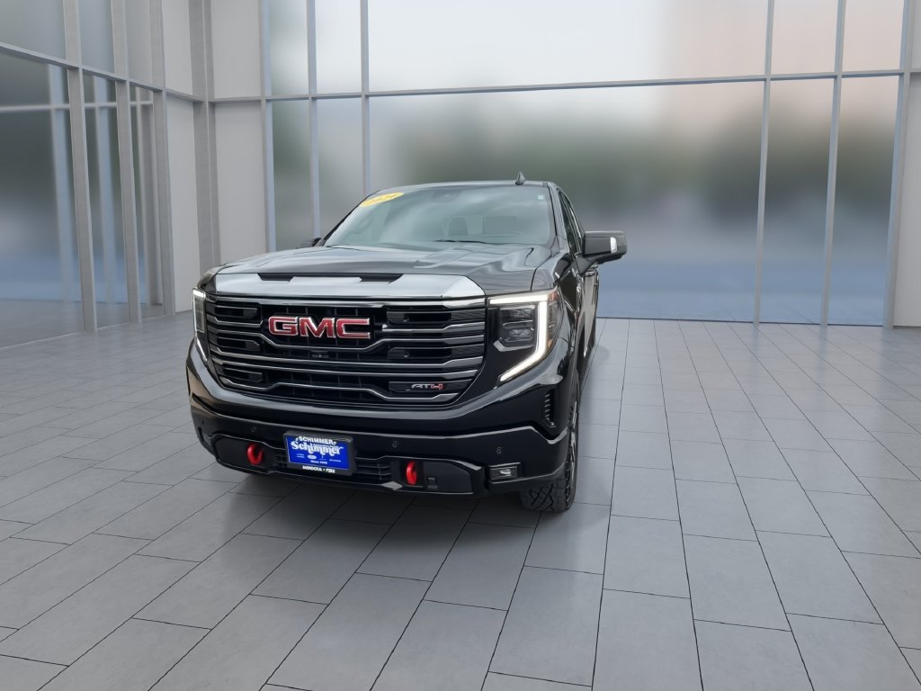 Used 2024 GMC Sierra 1500 AT4 w/ Technology Package AWD/4WD image 3