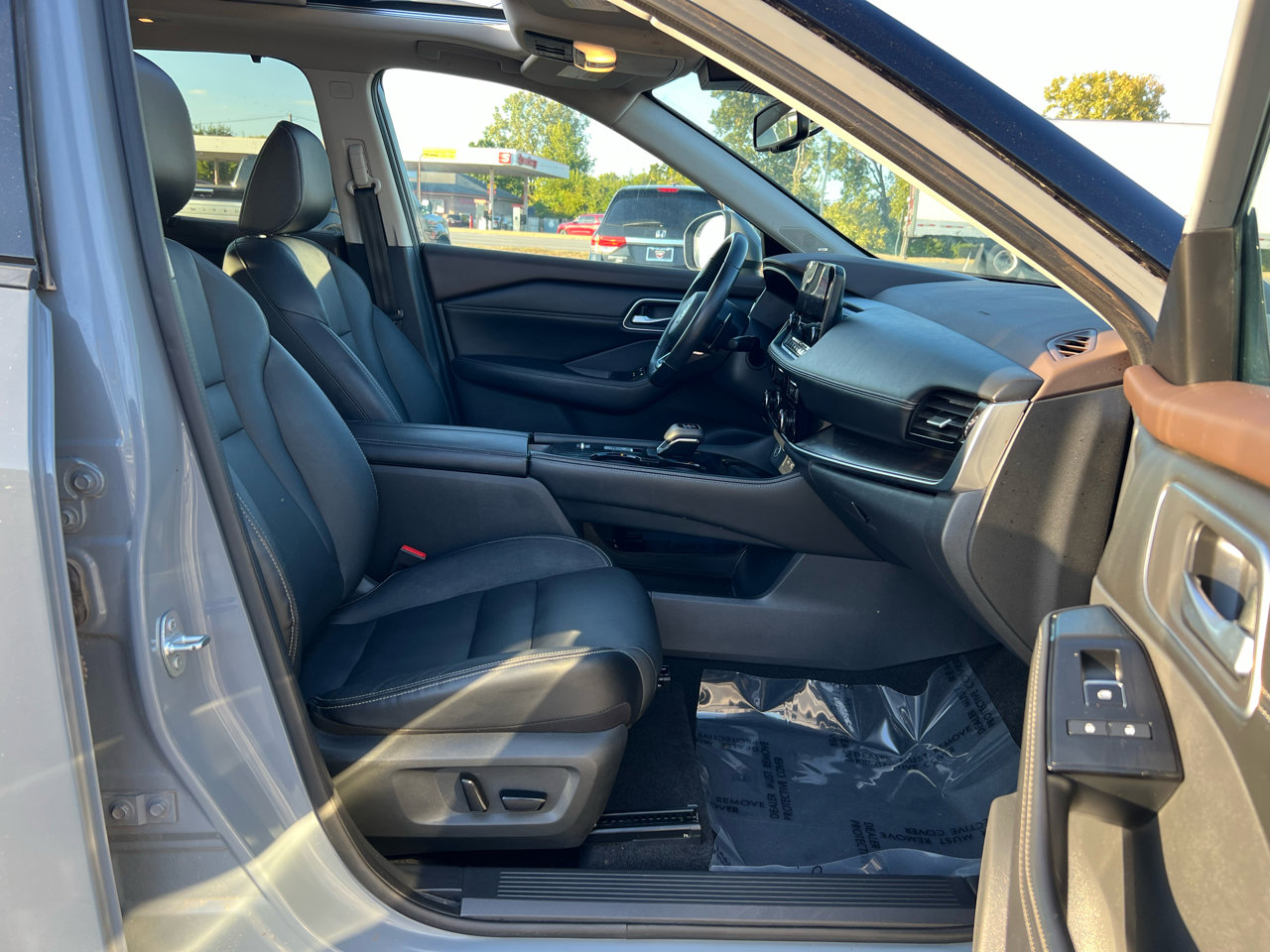 Used 2021 Nissan Rogue SL w/ Premium Package image 62