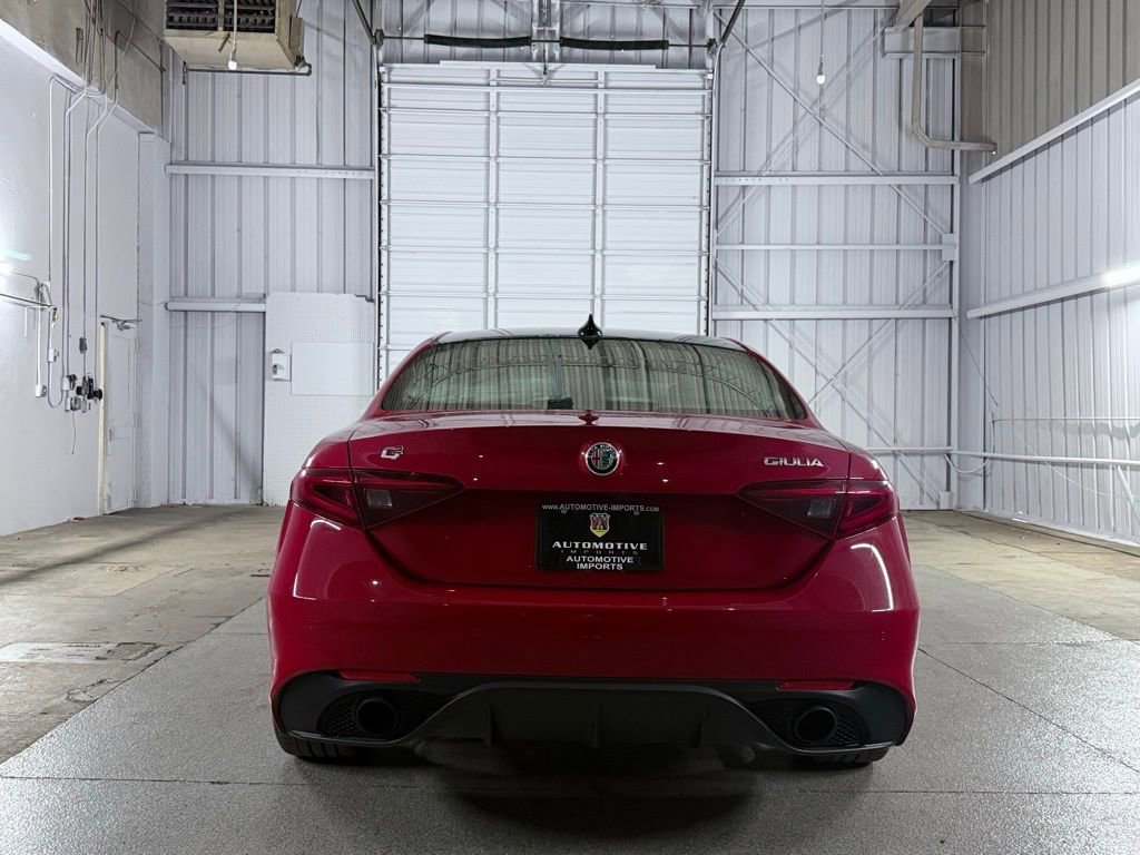 Used 2022 Alfa Romeo Giulia Veloce image 11