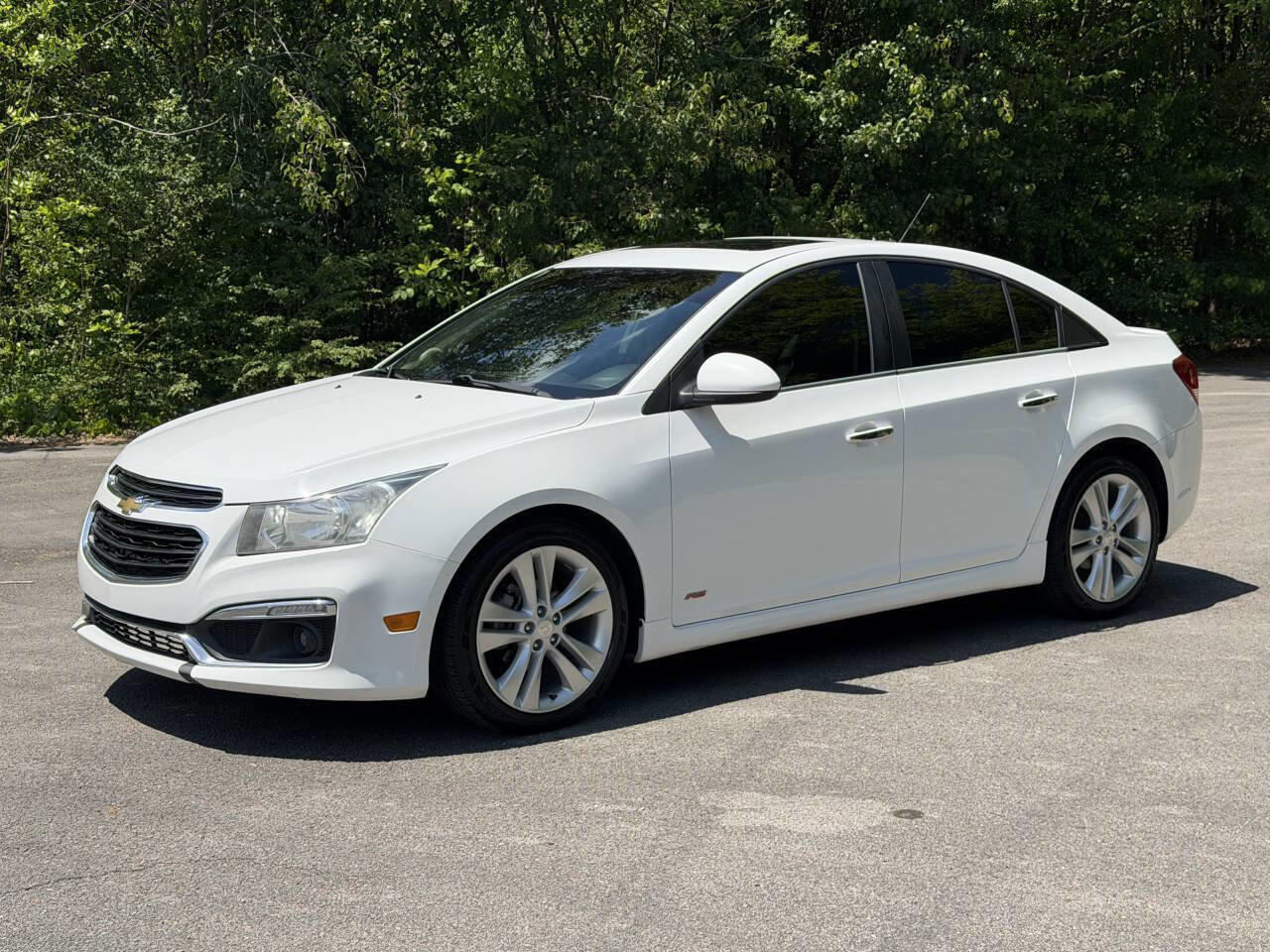 Used 2015 Chevrolet Cruze LTZ w/ Sun, Sound and Sport Package FWD image 1