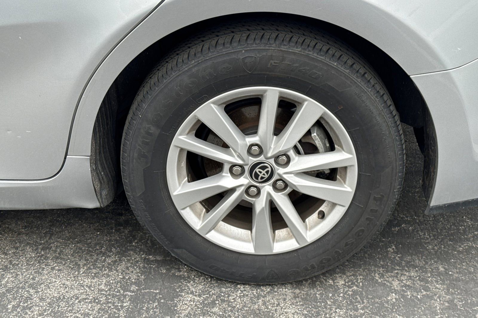 Used 2025 Toyota Camry LE image 4