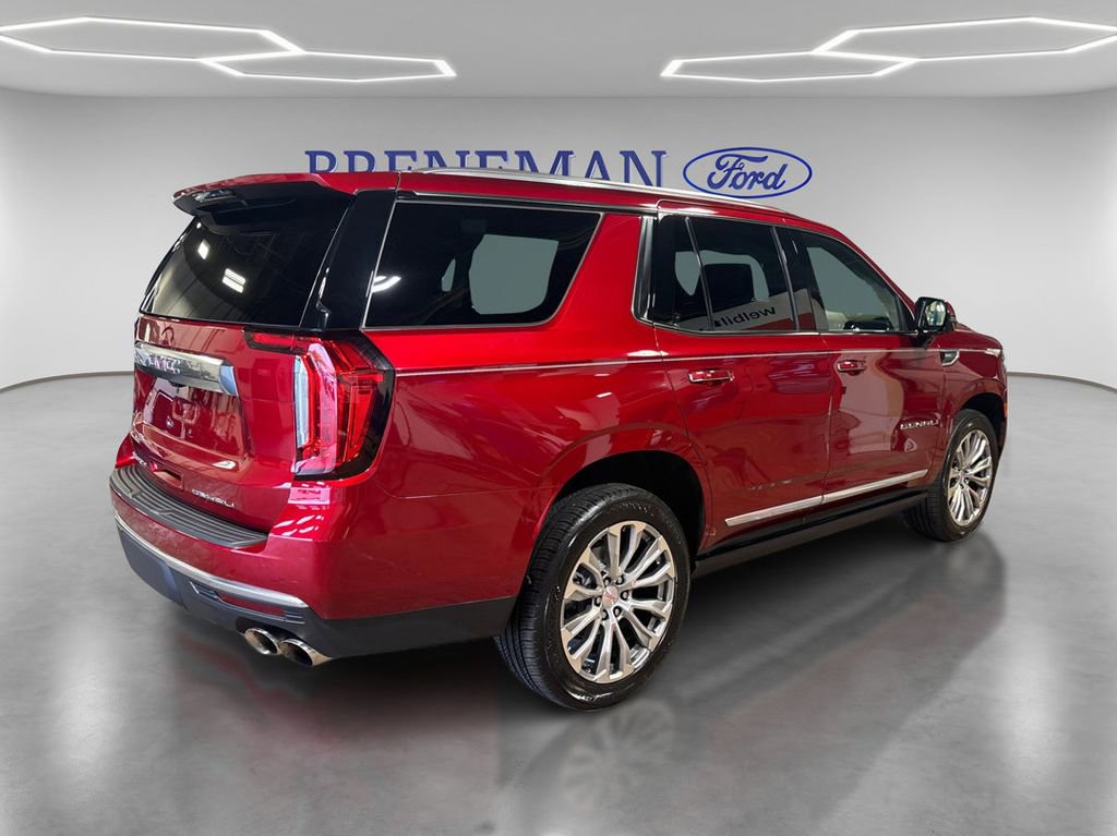 Used 2022 GMC Yukon Denali w/ Denali Premium Package AWD/4WD image 5