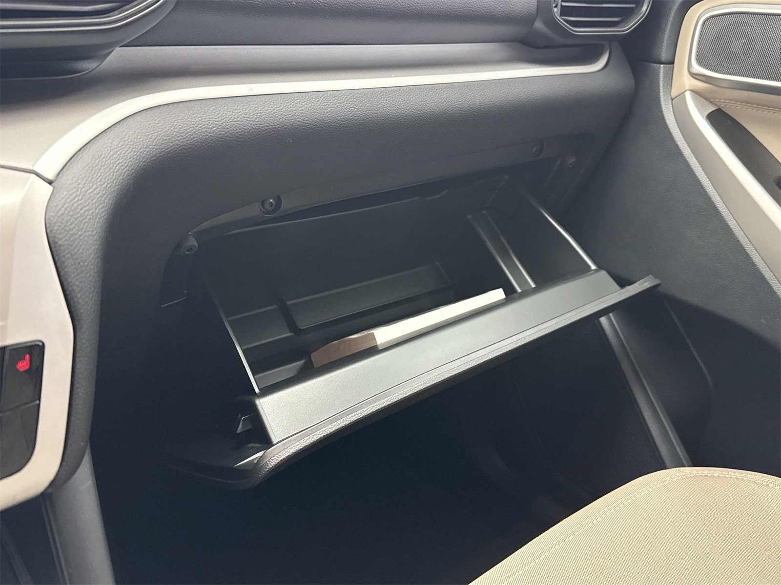 Used 2023 Ford Explorer XLT w/ Class IV Trailer Tow Package image 31