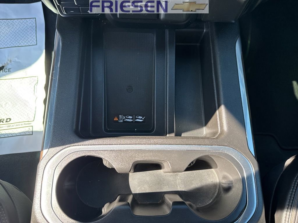 Used 2021 Chevrolet Silverado 1500 High Country w/ Technology Package image 24