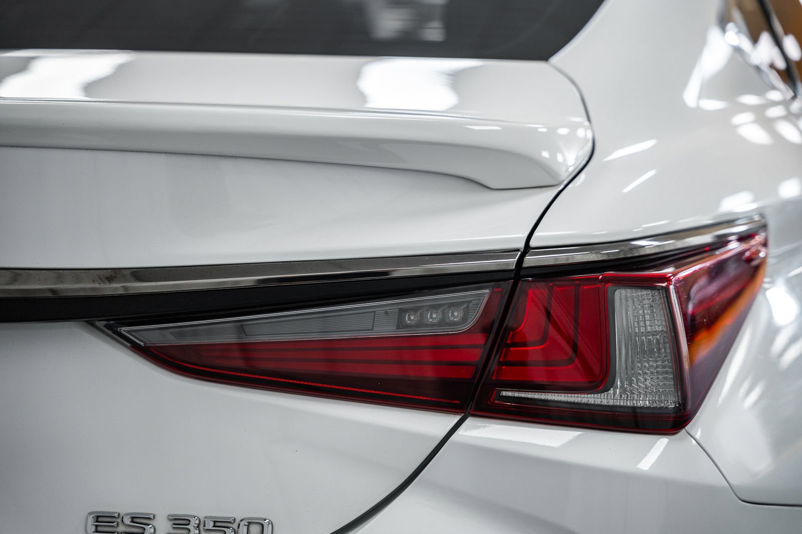 Used 2021 Lexus ES 350 F Sport w/ Accessory Package image 7