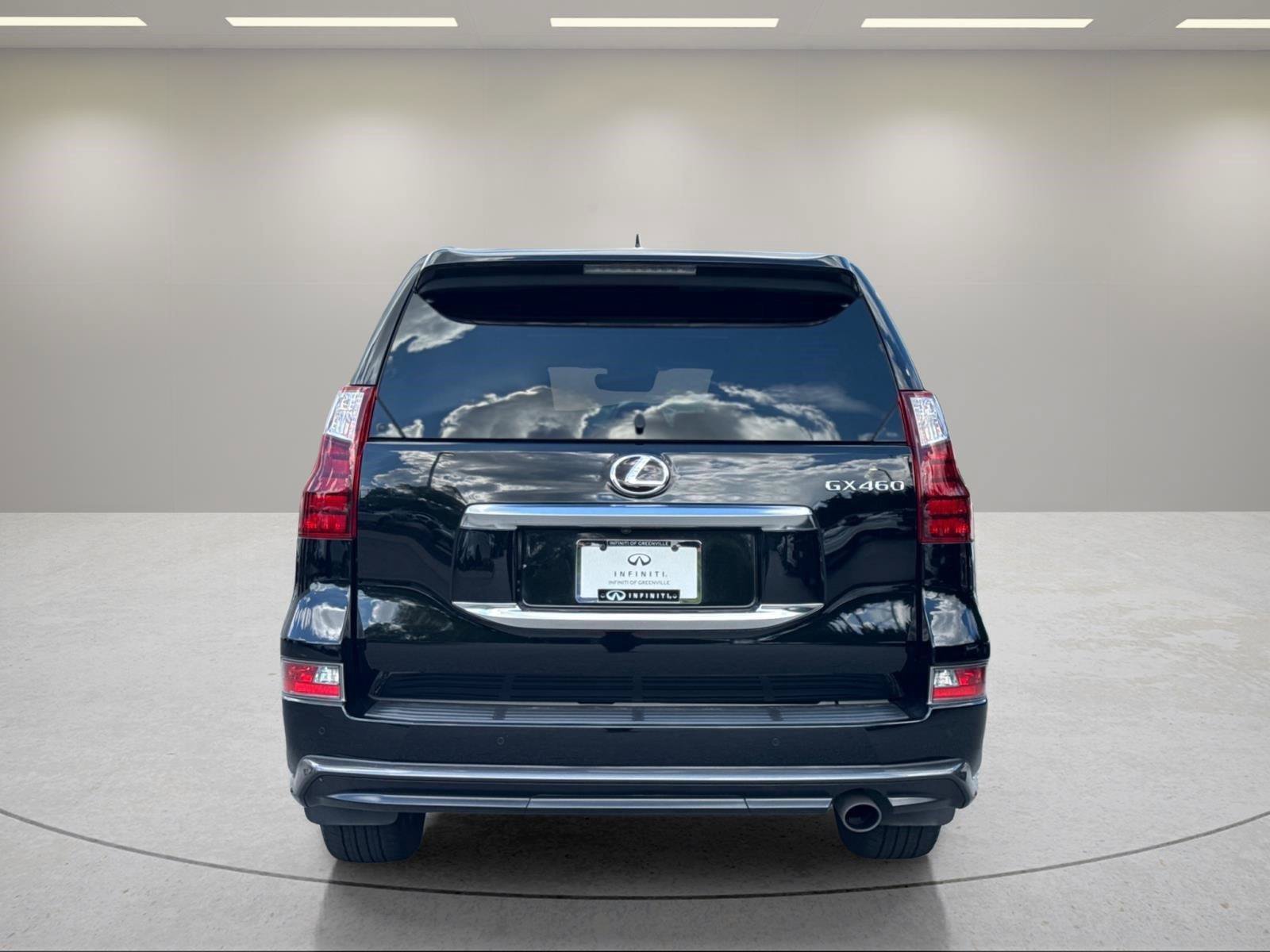 Used 2022 Lexus GX 460 Luxury w/ Sport Design Package AWD/4WD image 4