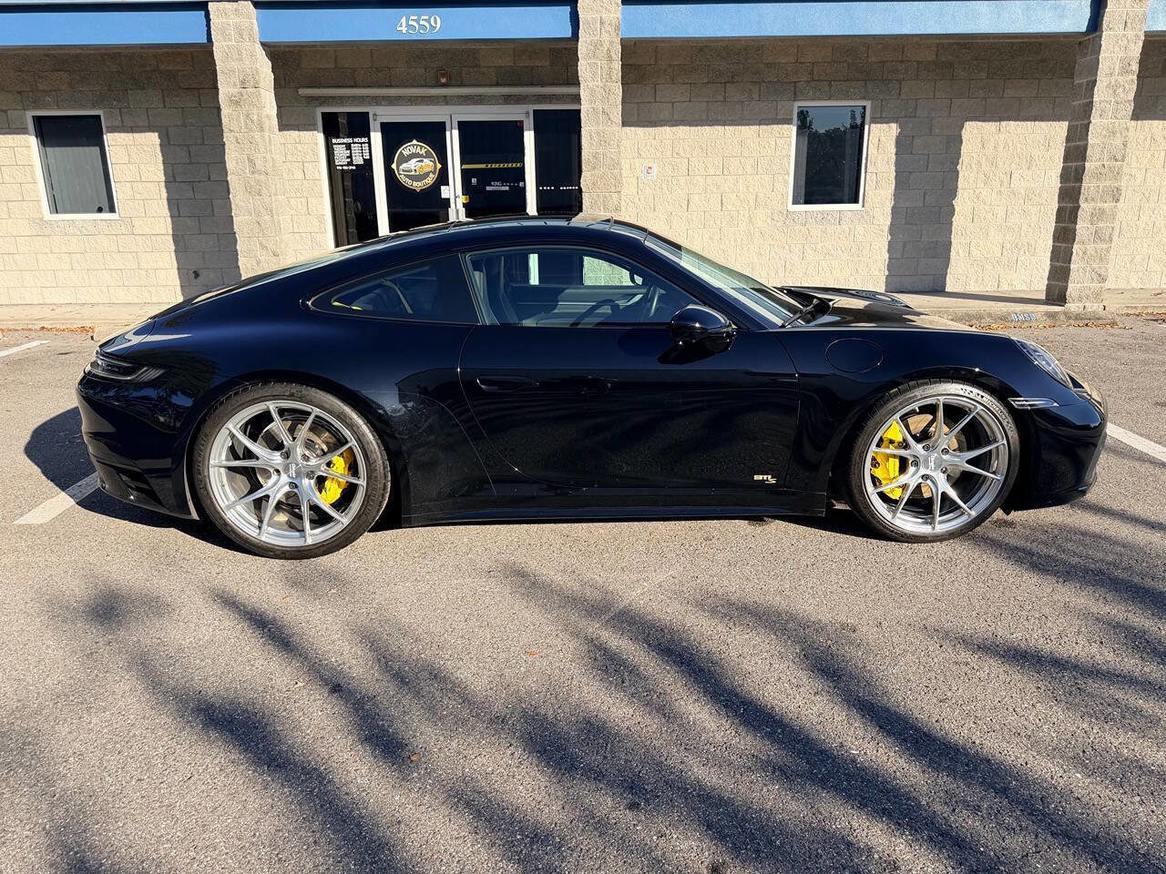 Used 2021 Porsche 911 Carrera S image 7