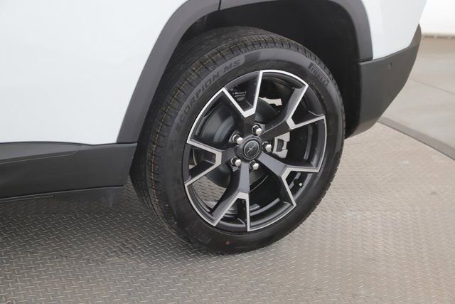 New 2026 Jeep Cherokee Overland image 14