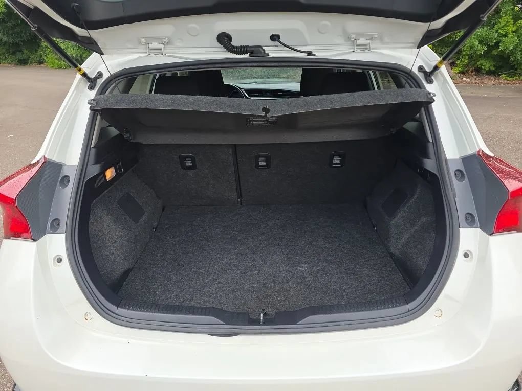 Used 2016 Scion iM FWD image 38