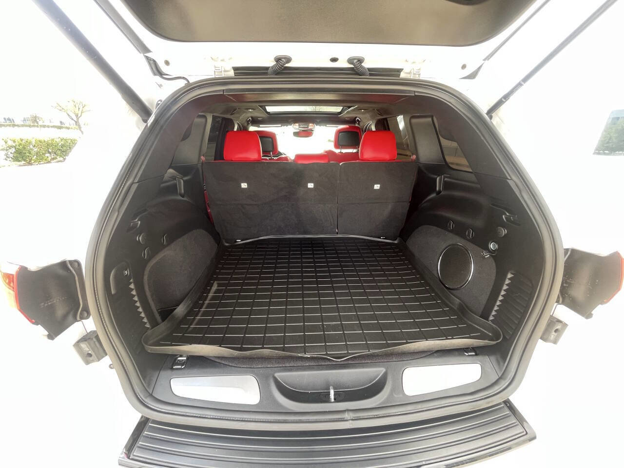 Used 2020 Jeep Grand Cherokee SRT AWD/4WD image 20