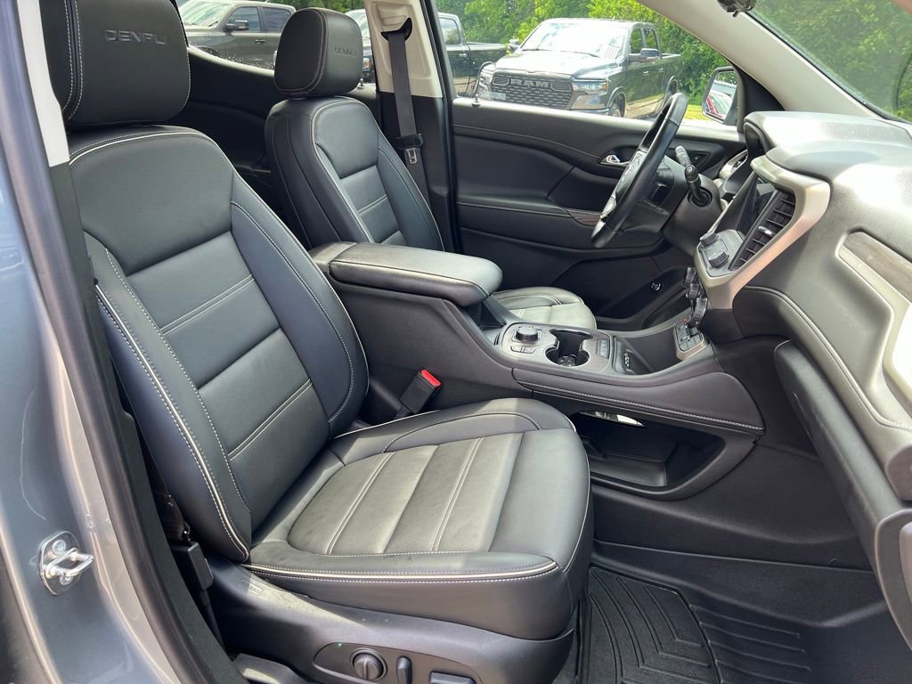 Used 2023 GMC Acadia Denali w/ Denali Ultimate Package AWD/4WD image 14