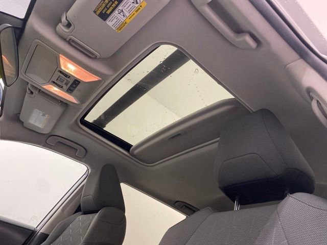 Used 2020 Toyota RAV4 XLE w/ Convenience Package image 15