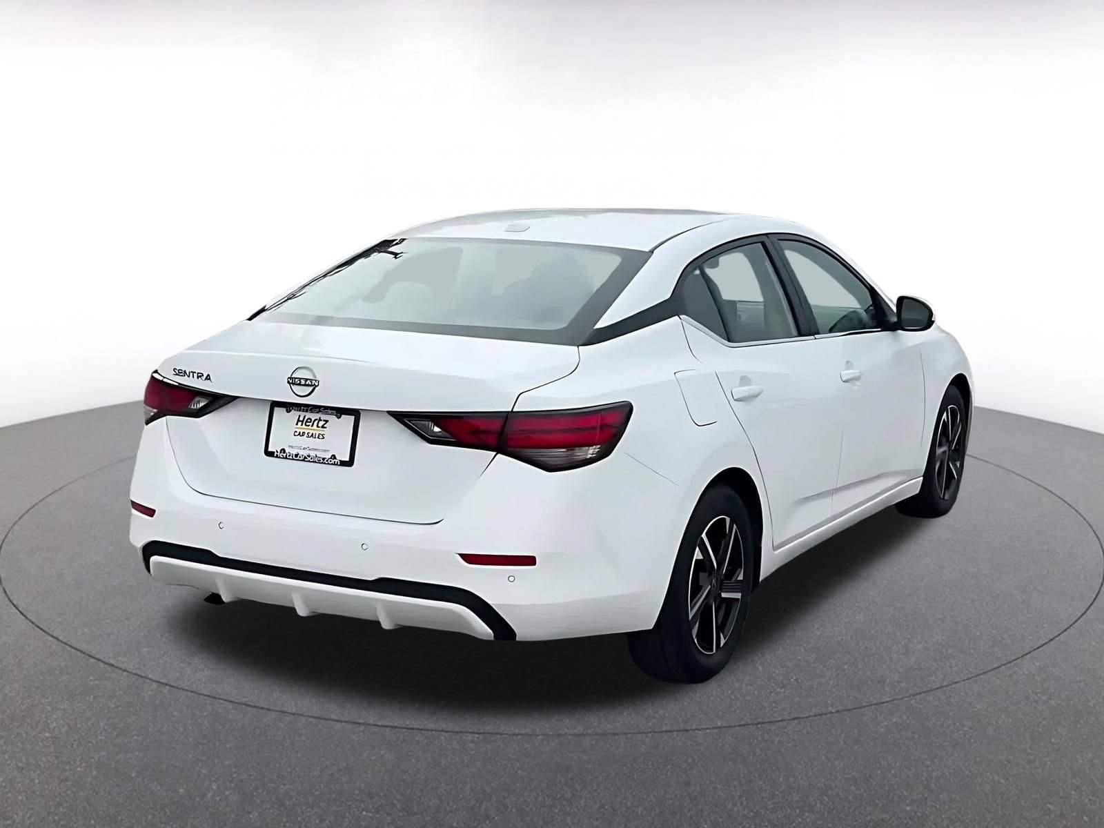 Used 2025 Nissan Sentra SV FWD image 15