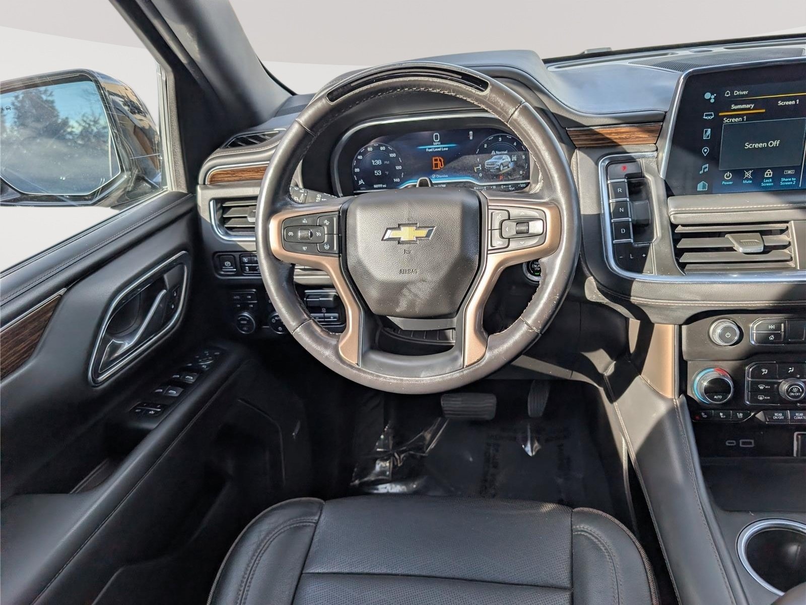 Used 2023 Chevrolet Suburban High Country w/ Advanced Technology Package AWD/4WD image 22