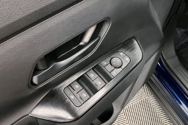 New 2027 Nissan Kicks S FWD image 31