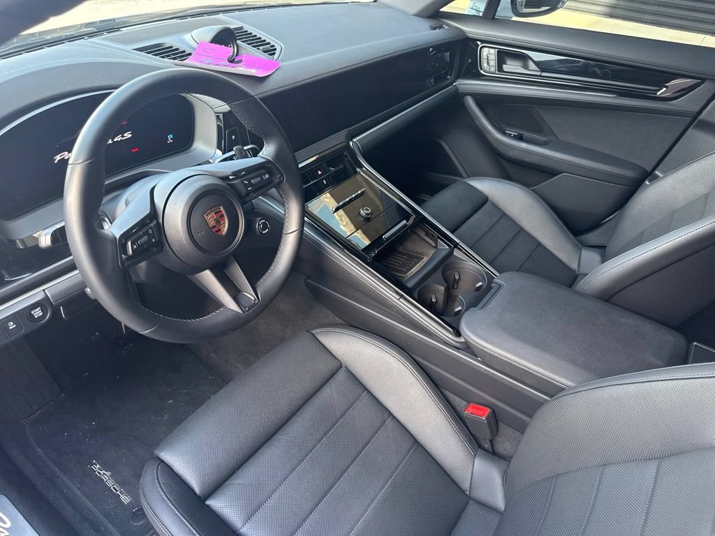 Certified 2025 Porsche Panamera 4S AWD/4WD image 4