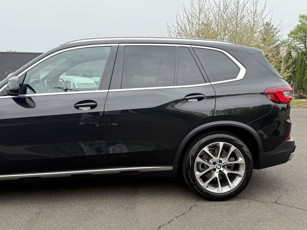 Used 2019 BMW X5 xDrive40i w/ Convenience Package AWD/4WD image 6