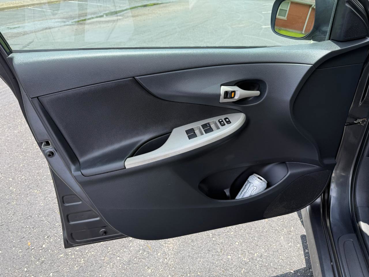Used 2010 Toyota Corolla S FWD image 7