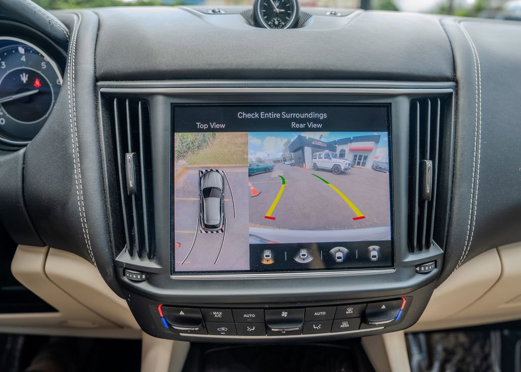 Used 2022 Maserati Levante GT image 11