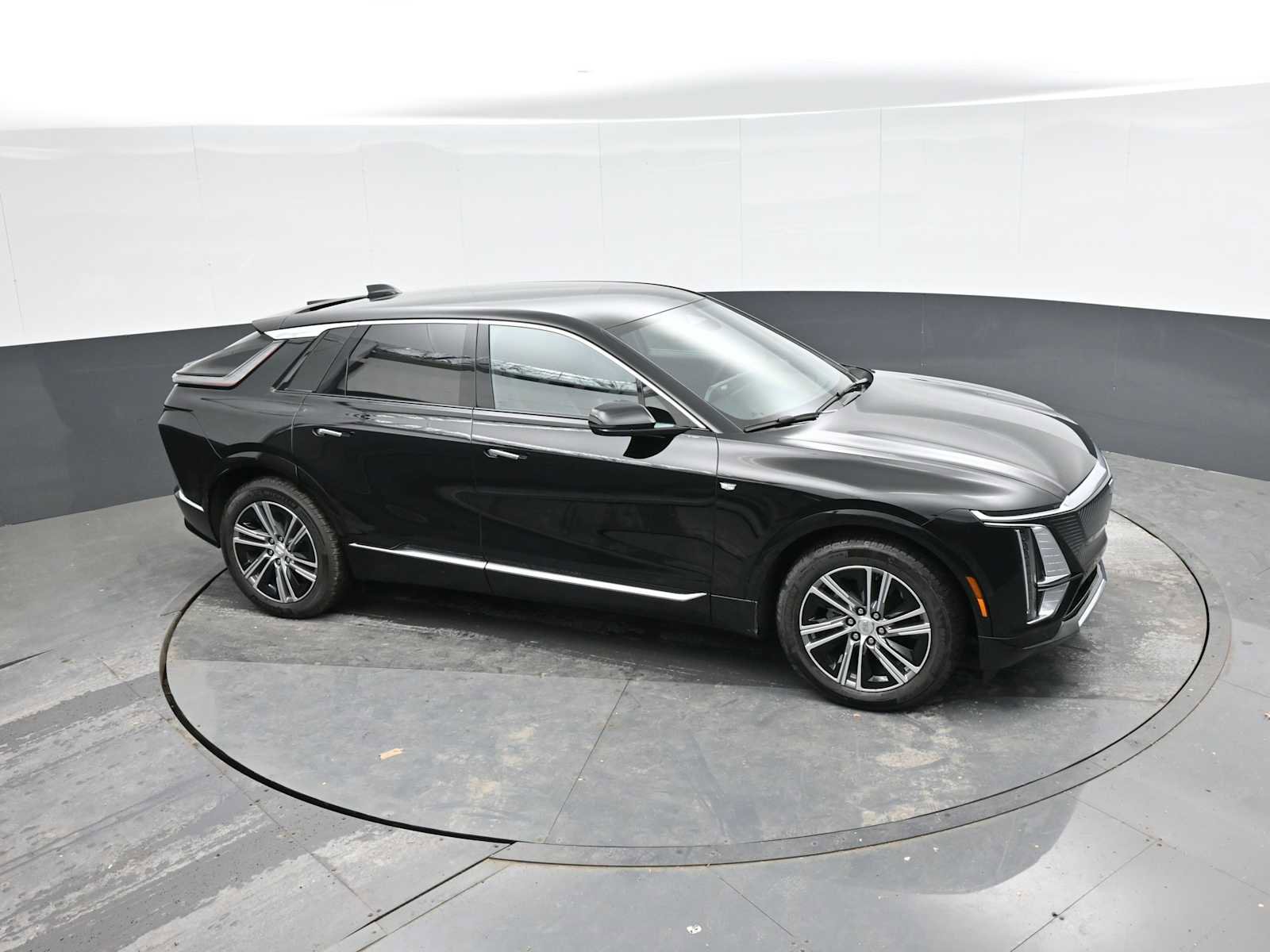 New 2025 Cadillac Lyriq Luxury image 29