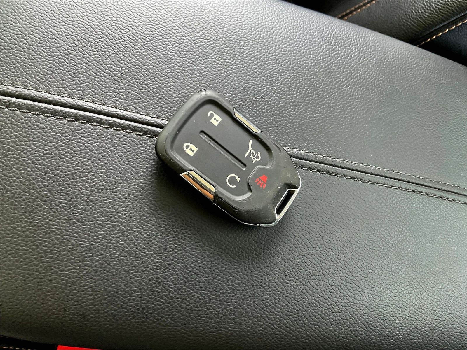 Used 2020 GMC Terrain SLT w/ Preferred Package FWD image 33