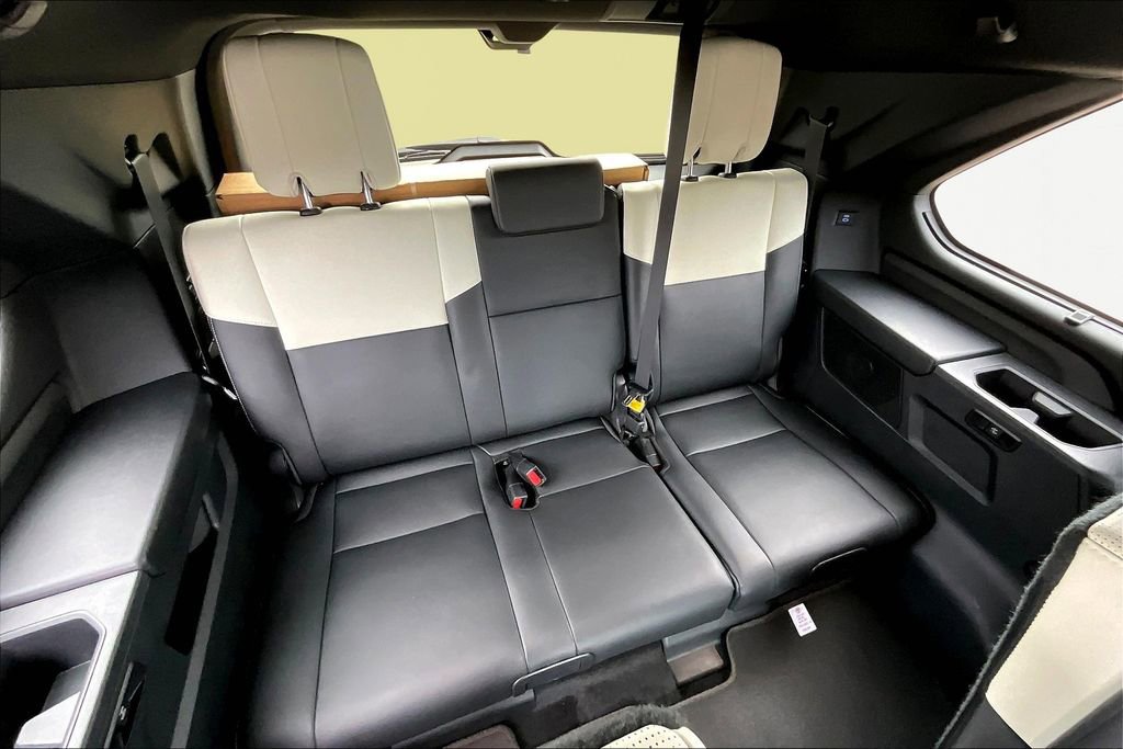 Used 2024 Toyota Sequoia Capstone image 25