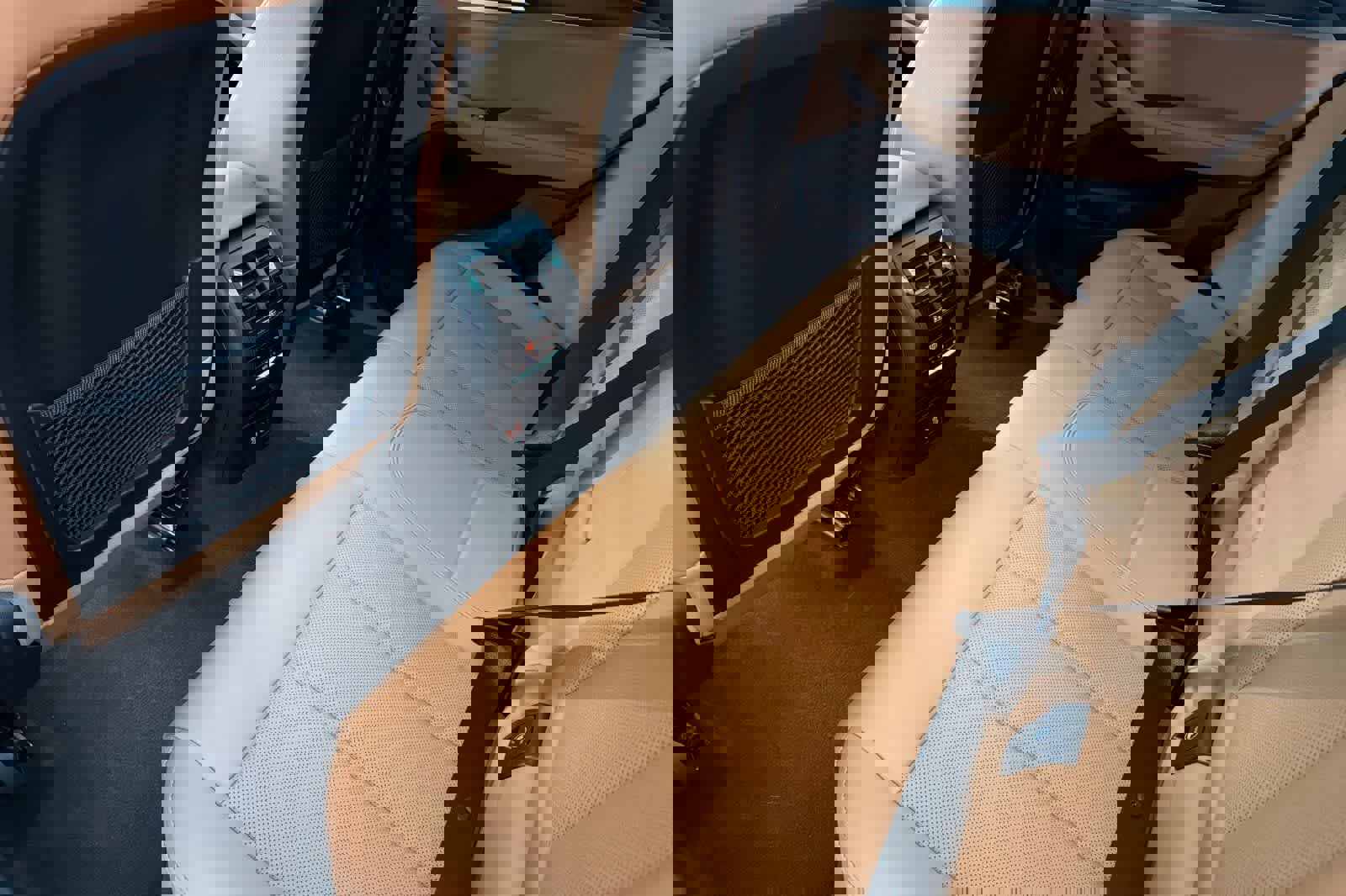 Used 2023 BMW X4 xDrive30i w/ M Sport Package image 4