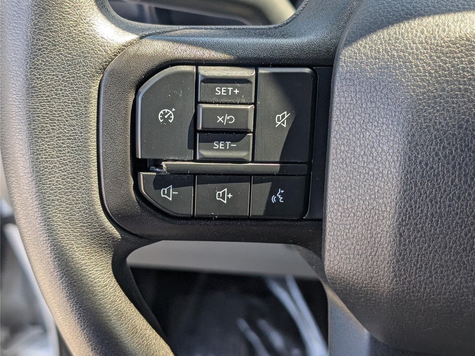 Used 2025 Ford F350 XLT AWD/4WD image 22
