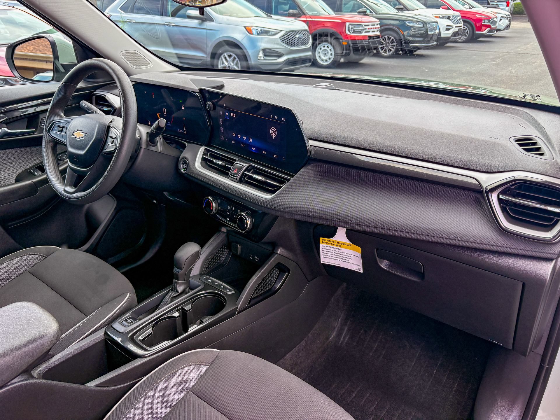 Used 2026 Chevrolet TrailBlazer LT FWD image 24
