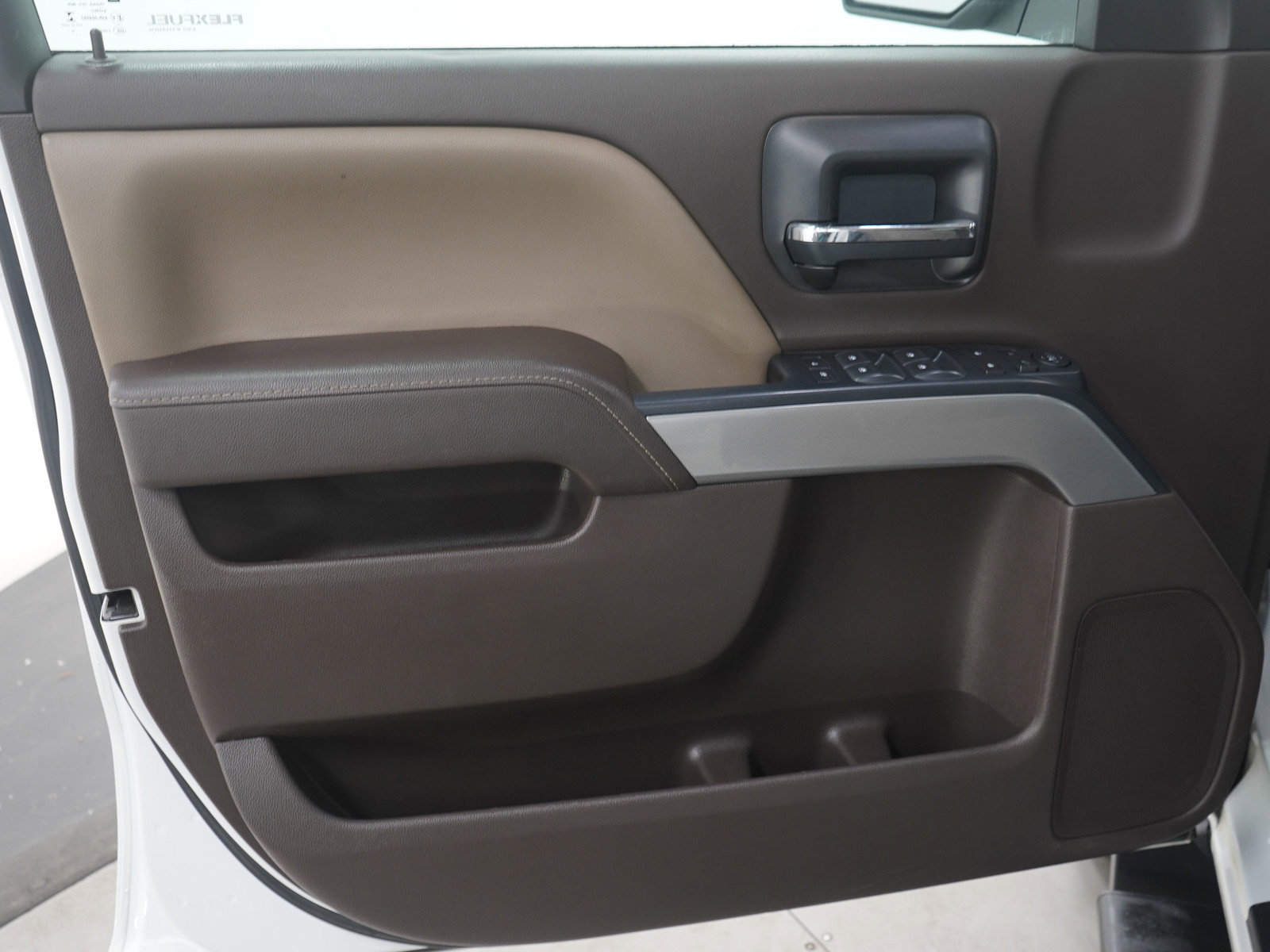 Used 2017 Chevrolet Silverado 1500 LT w/ All Star Edition image 18