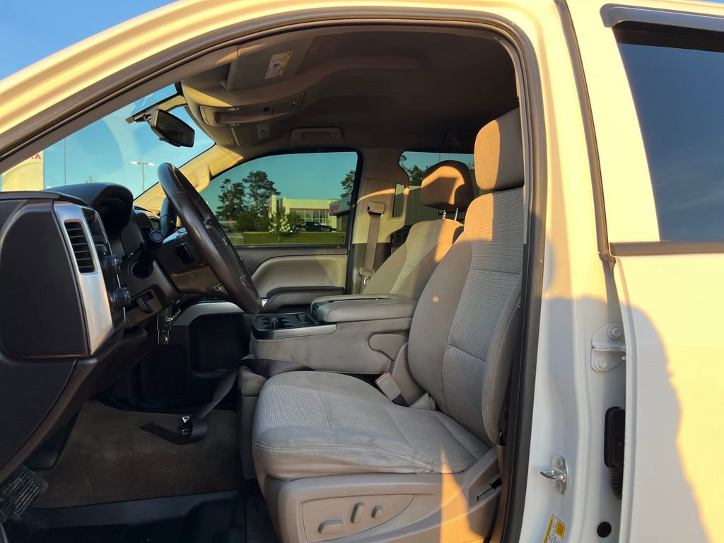 Used 2017 Chevrolet Silverado 1500 LT w/ All Star Edition AWD/4WD image 10