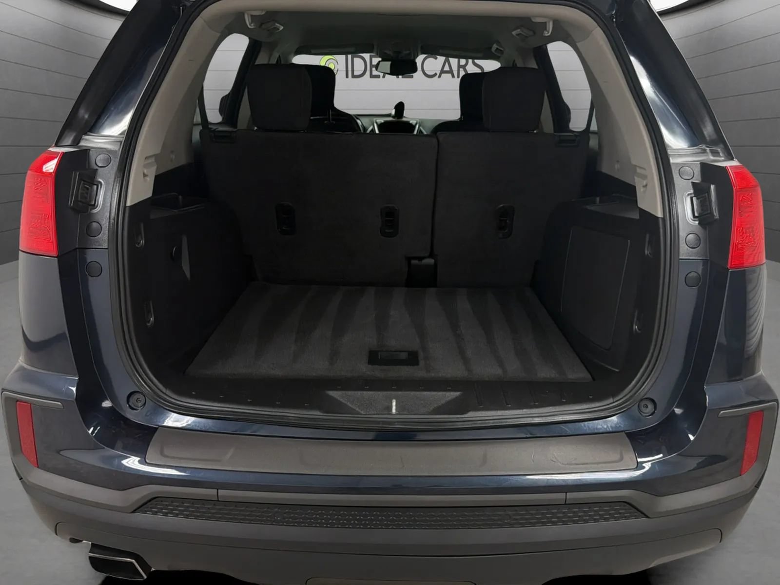 Used 2017 GMC Terrain SLE FWD image 18