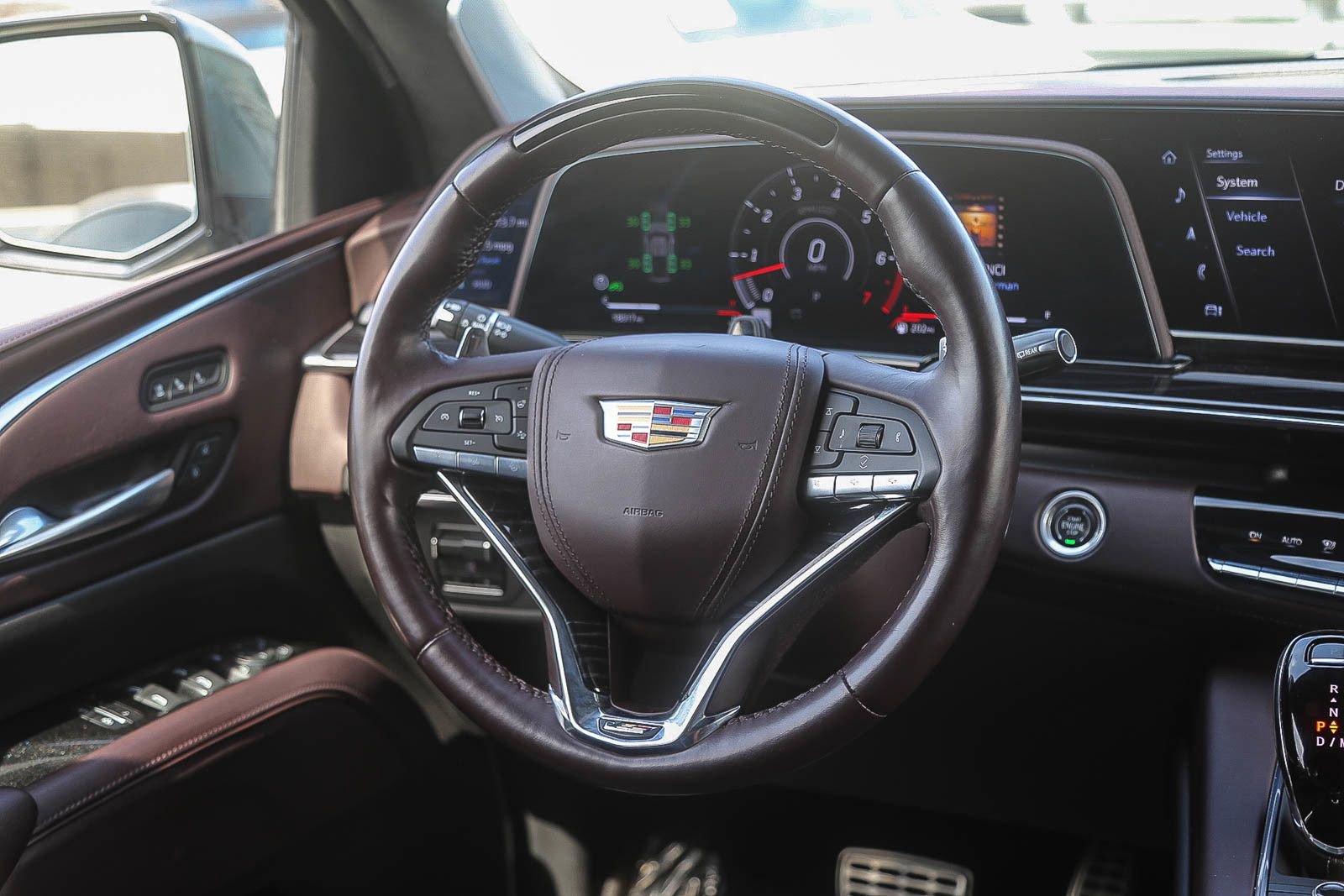 Used 2023 Cadillac Escalade ESV V image 13