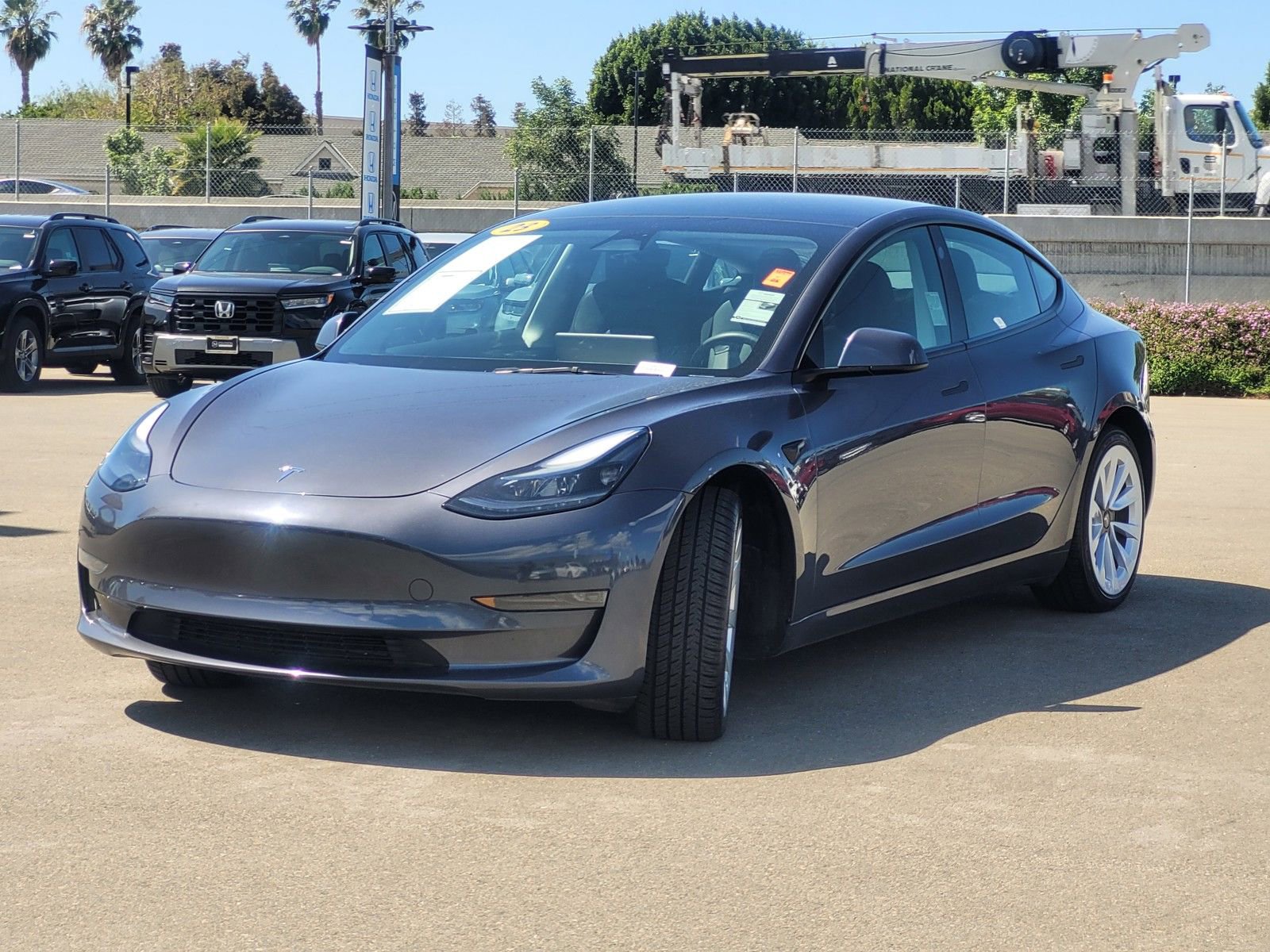 Used 2023 Tesla Model 3 Standard Range image 3