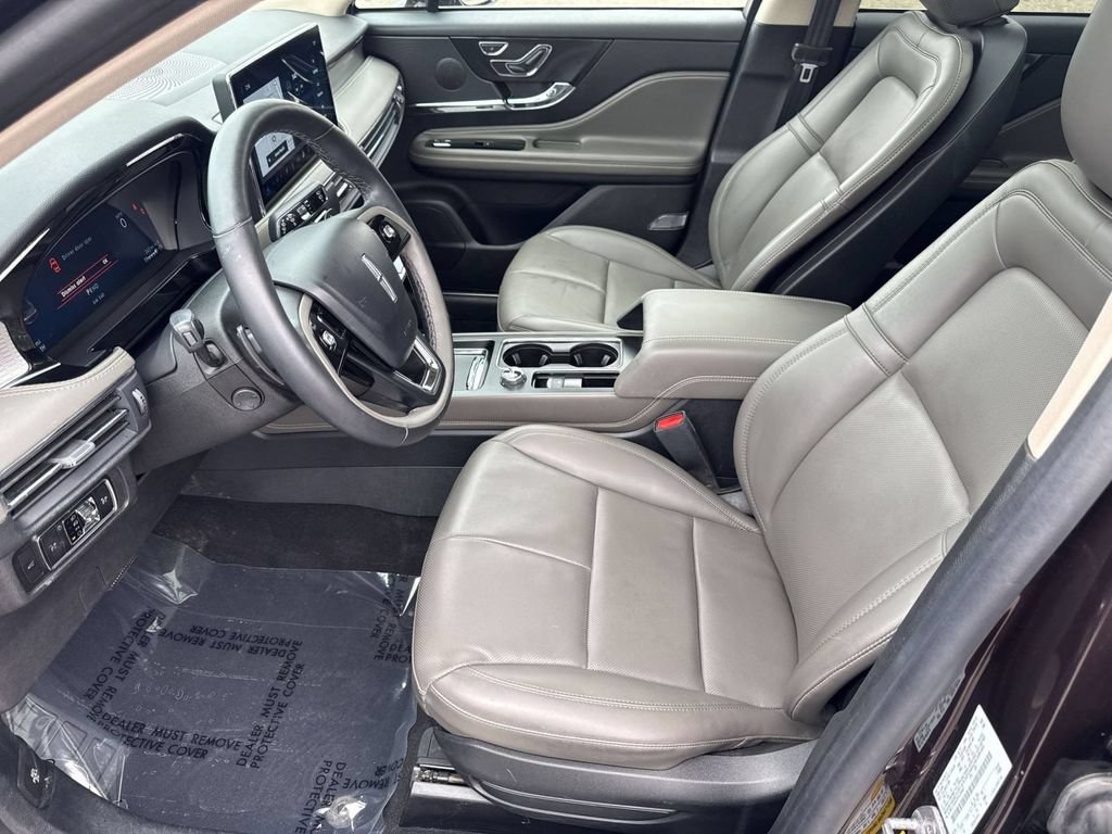 Certified 2023 Lincoln Corsair AWD w/ Equipment Group 101A image 16
