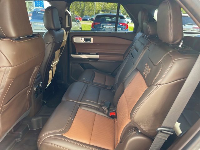 Used 2022 Ford Explorer King Ranch w/ Premium Technology Package image 19