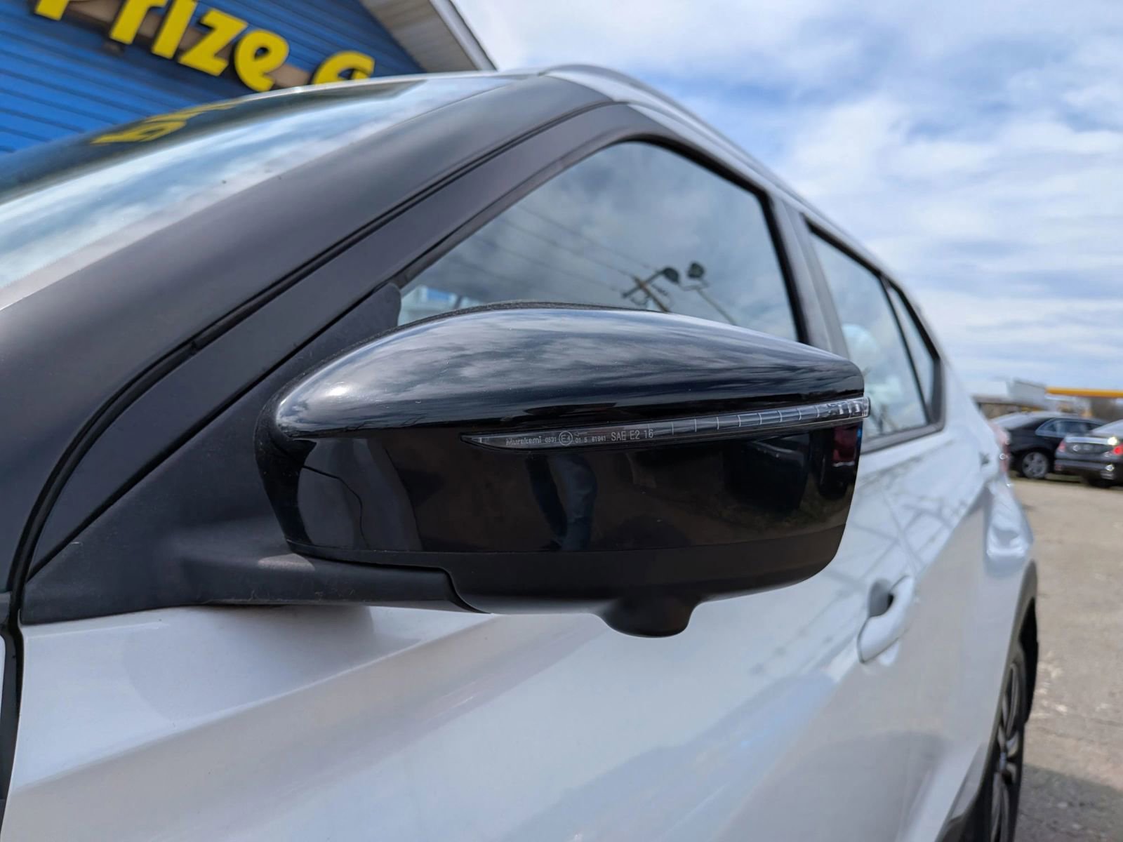 Used 2020 Nissan Kicks SR w/ SR Premium Package image 11