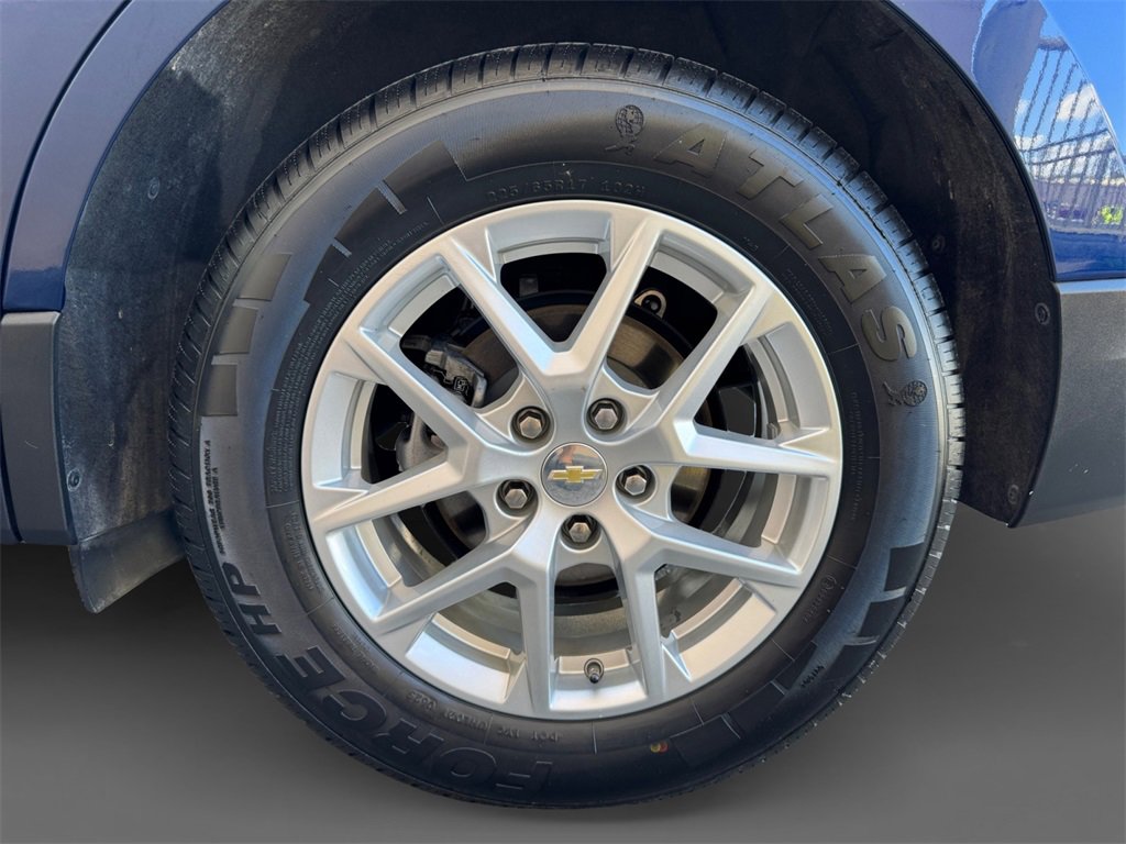 Used 2022 Chevrolet Equinox LS image 11