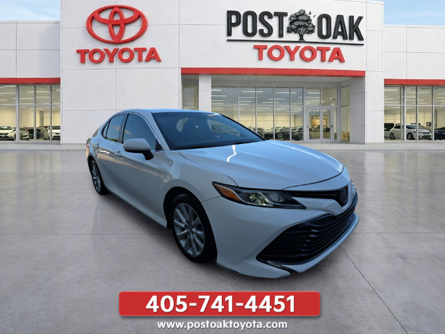 Used 2018 Toyota Camry LE w/ Protection Package (Q2) FWD image 9