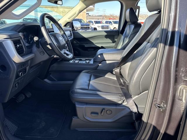 Used 2024 Ford Expedition Max XLT image 20