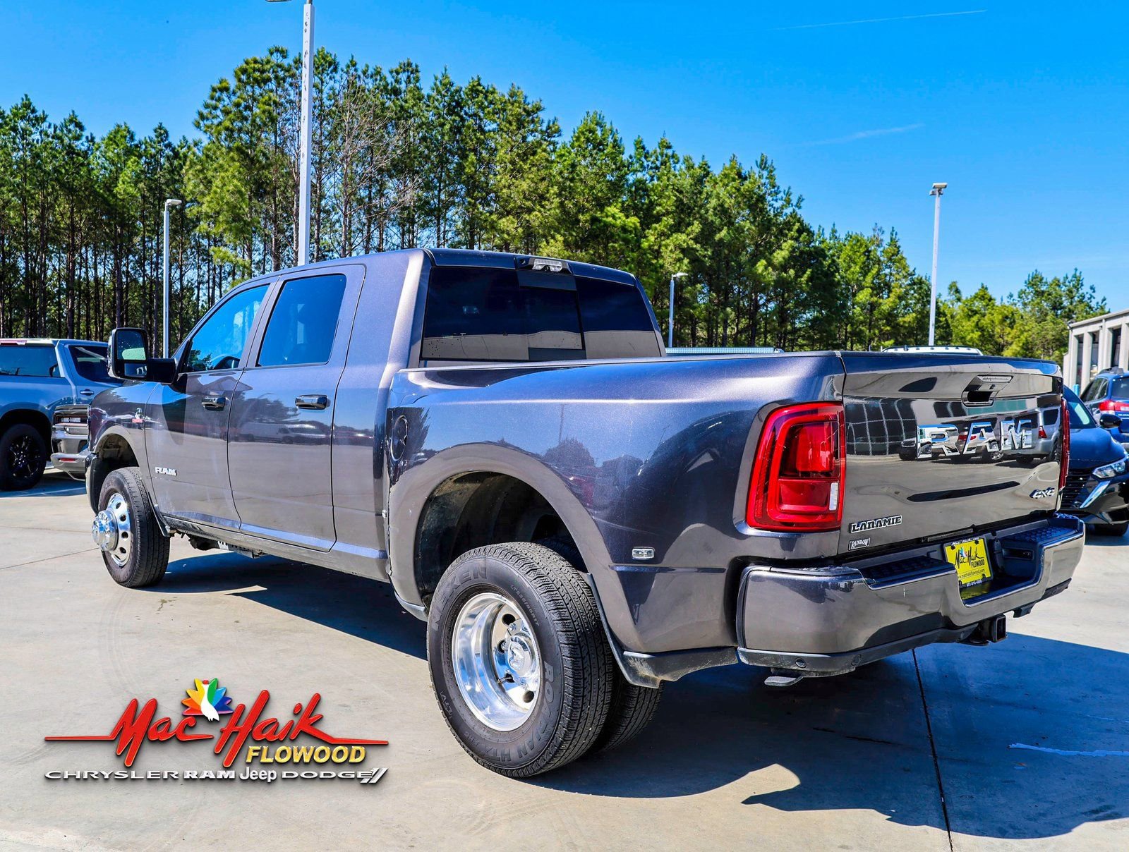Used 2025 RAM 3500 Laramie image 7