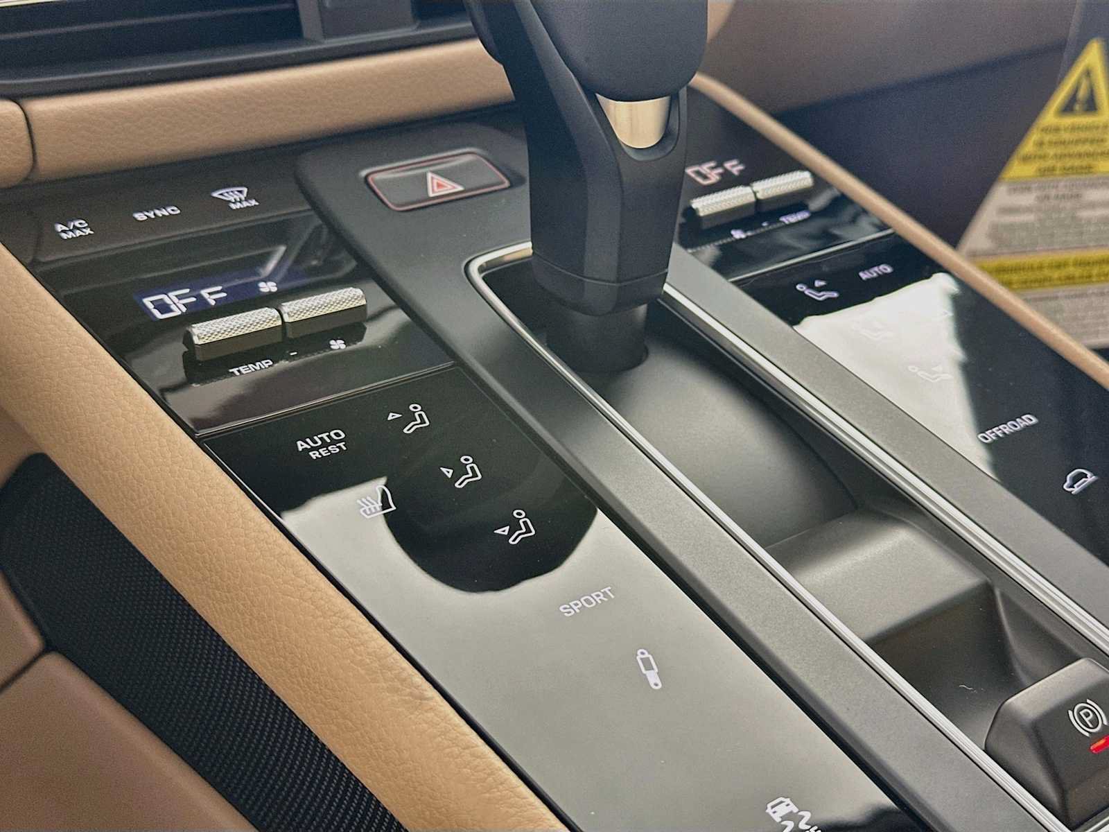 Certified 2026 Porsche Macan S AWD/4WD image 21