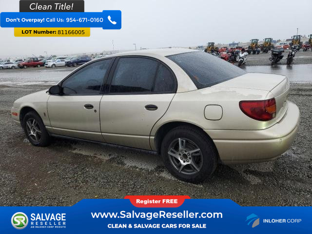 Used 2002 Saturn S-Series SL1 image 3