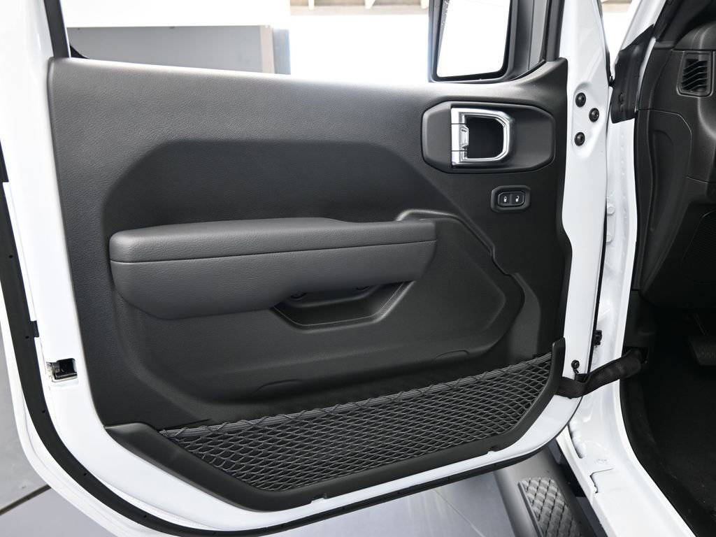 New 2026 Jeep Gladiator Sport AWD/4WD image 15